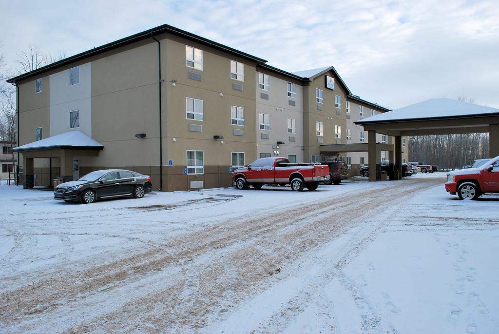 Paradise Inn And Suites Redwater Exterior photo